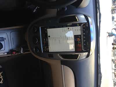 装了一个大屏幕中控,很完美