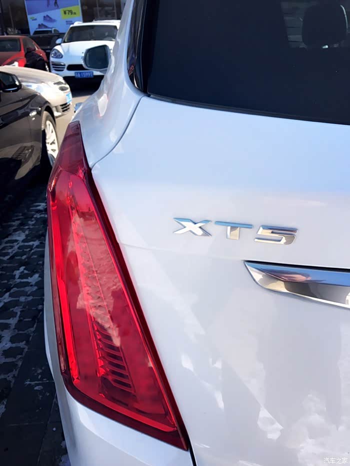 【图】来几张照片,XT 5白色_凯迪拉克XT5论坛