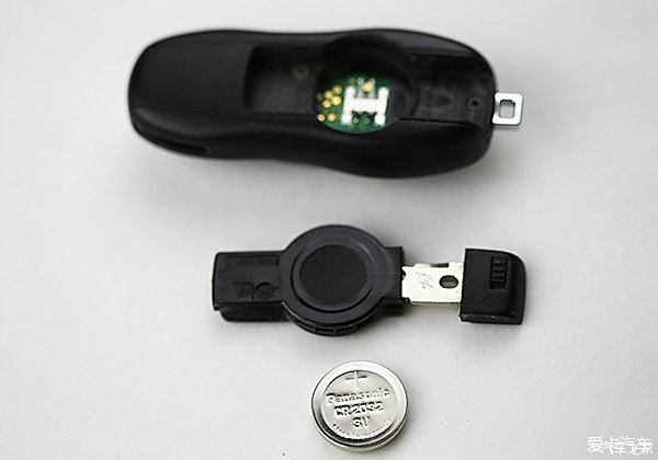 【图】教大家怎么更换车钥匙纽扣电池 以保时