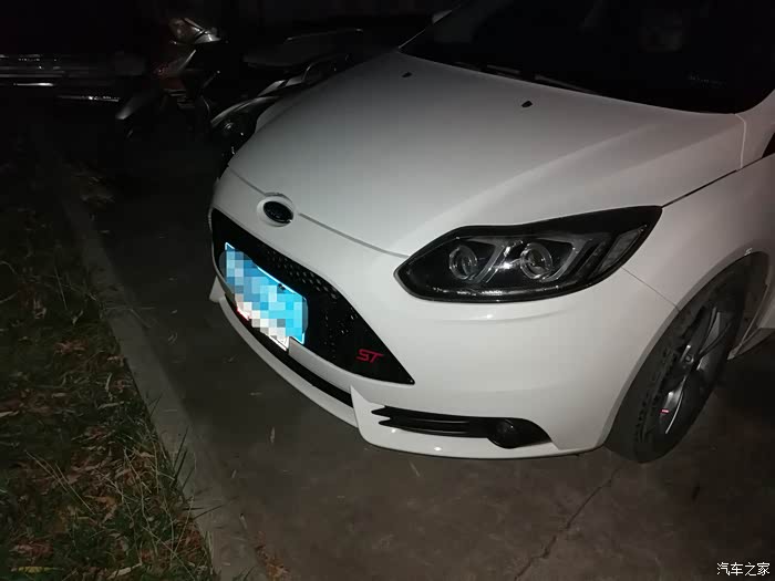 【图】12款升级ST外观机盖缝隙大!