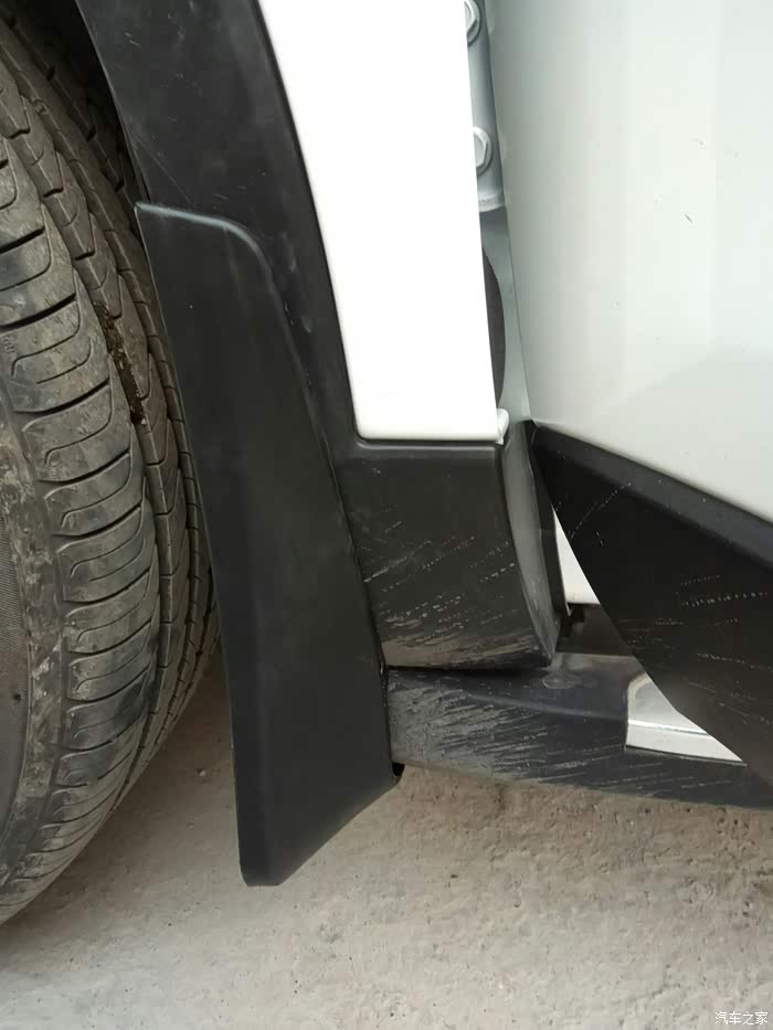 东燊摩托车请求倒刺卡式双面夹紧无损装置挡泥板延伸板专利装置简易可靠性安稳且无损装置载体