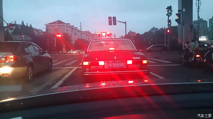 【图】沪A B8888 和 沪A 8B888