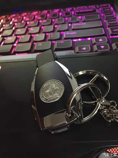 佛山提白色A45 AMG 无套件版 加一千公里体验