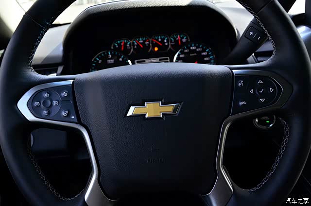 1、《边境杀手》电影用车--萨博班