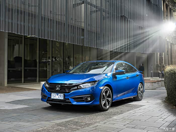 【图】思域RS,前脸镀铬涂黑真好看