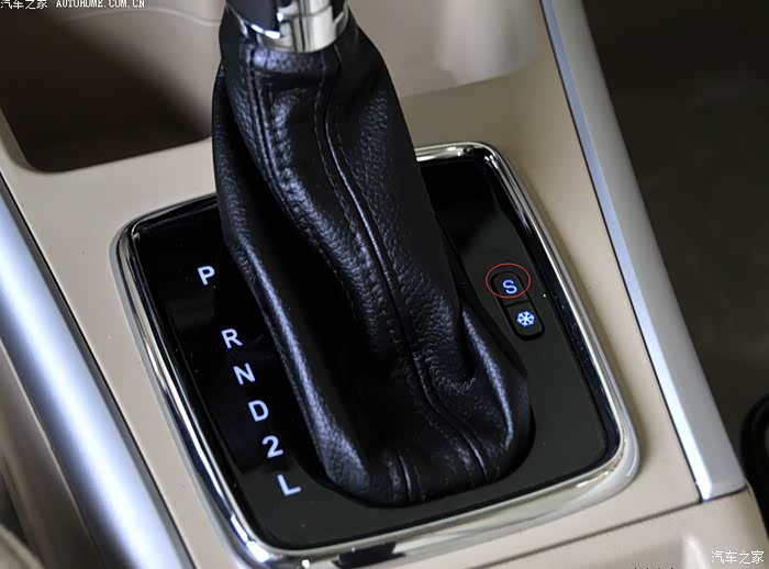 【图】自动档车D档行驶中切换到S档不走路_绅