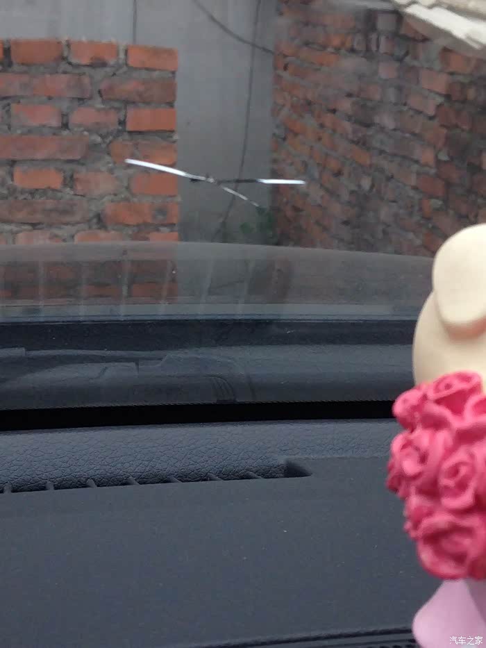 【图】玻璃碎了_天籁论坛_汽车之家论坛