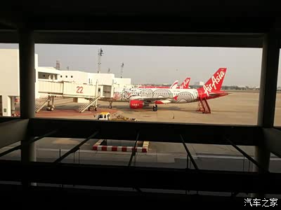 弱弱问一下南宁机场三品王和麦当劳的价格? 比