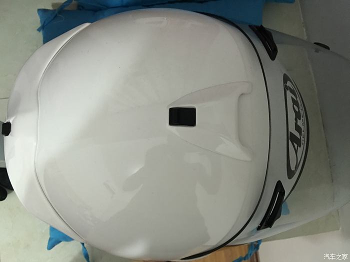 【图】[更新收到的图]日亚 买了个ARAI 头盔 说