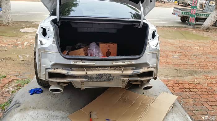 【图】 爱你不用说 ~快速改装高配后尾灯后杠灯