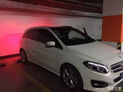 装上行李架,才是有真正的休旅范。_奔驰B级论