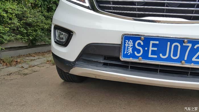 【图】撞到消防栓上,保险杠下的大包围多少钱