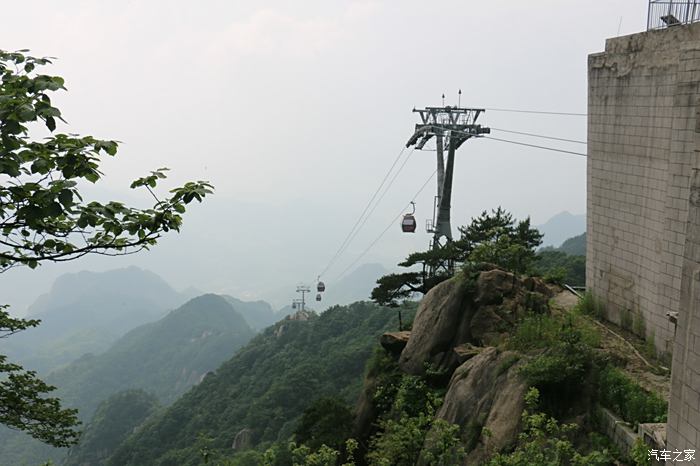 半山腰风光.