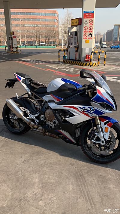 天津首台新款宝马s1000rr提车