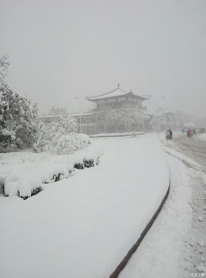 下大雪猜成语_下大雪的图片