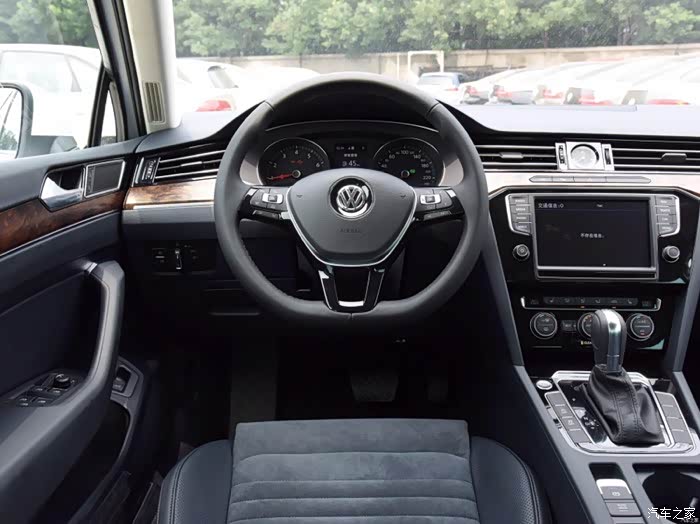 【图】迈腾b8什么颜色内饰好看?