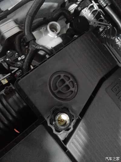 中华v3手动智能 七百多公里用不用换机油啊_中