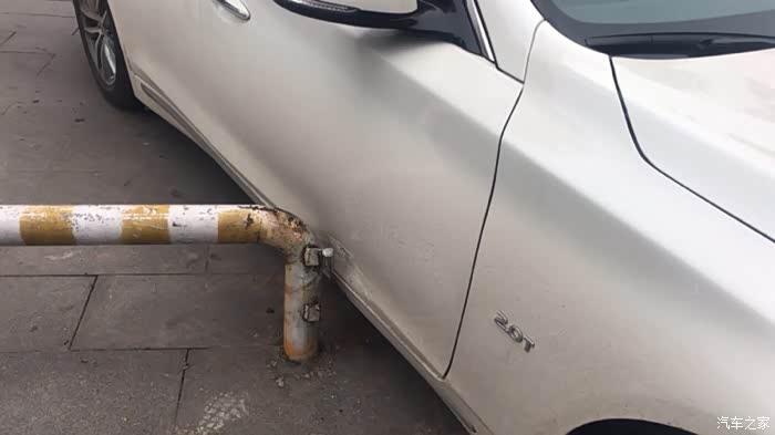 如何修补车漆 500_wKgH2FpXDo-ADhp3AADd3aOVzWs418.jpg