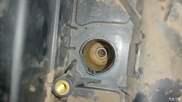 【图】 4S店换火花塞断在缸盖里面了如何解决
