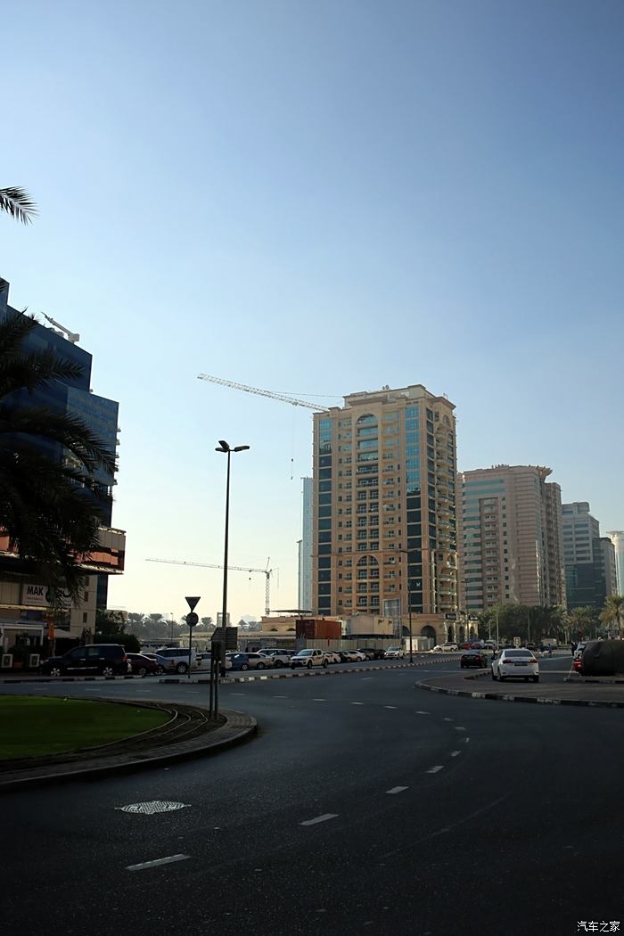 拍摄一组迪拜真实的"街景" 大家欣赏