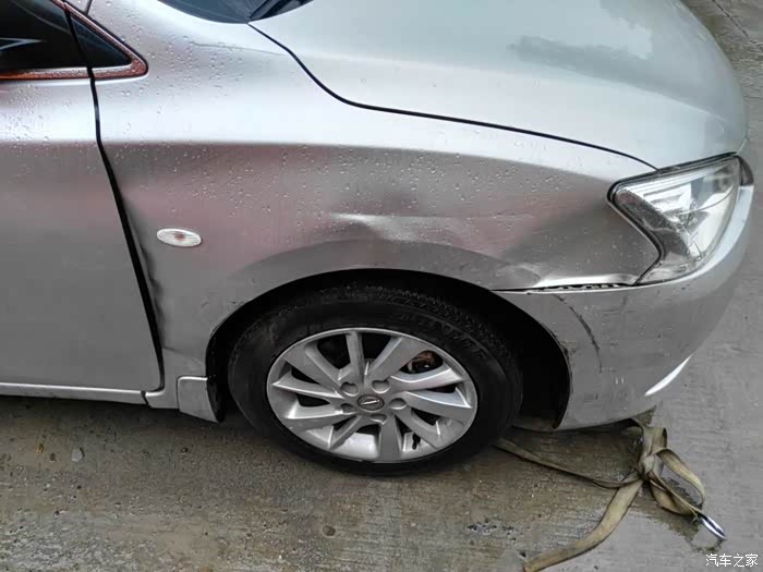 【图】2年3万公里新车子被追尾撞这个样子还