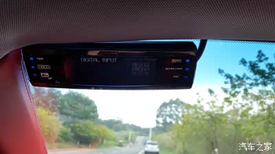 我用一台25T的钱改了套音响,以及红内真碳纤轮