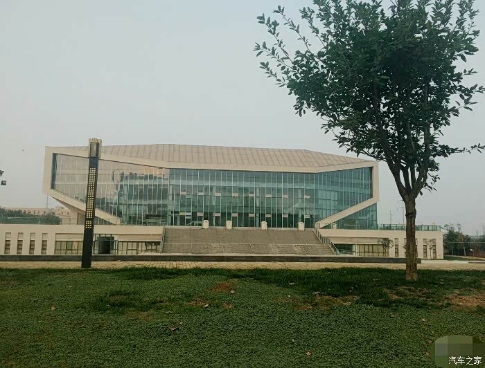 【回忆】离开后才想起你的好--母校,开上爱车走