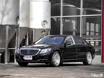 迈巴赫S600和奔驰AMGS65。选哪更好_迈巴赫