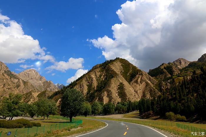 新疆最美的公路-- 独库公路沿途美景