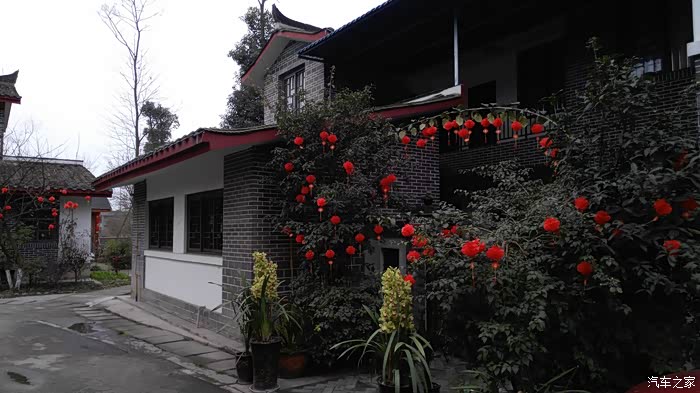 王杠村 500_wKjBxFiu0d2AbSf3AAnhYhR2U5k419.jpg