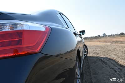 通过汽车之家购得的雅阁2.0舒适版动力强劲【