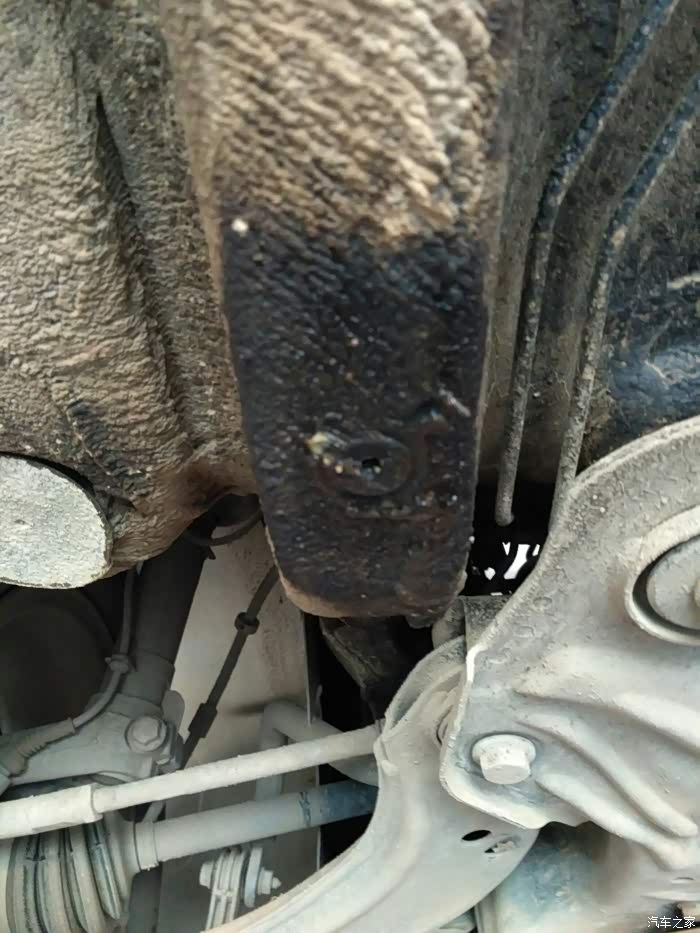 【图】半轴漏油严重导致变速箱缺油异响(待解