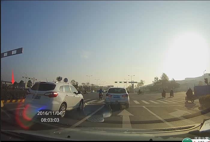 导航上没叫前方有闯红灯照相是不是就不会扣分