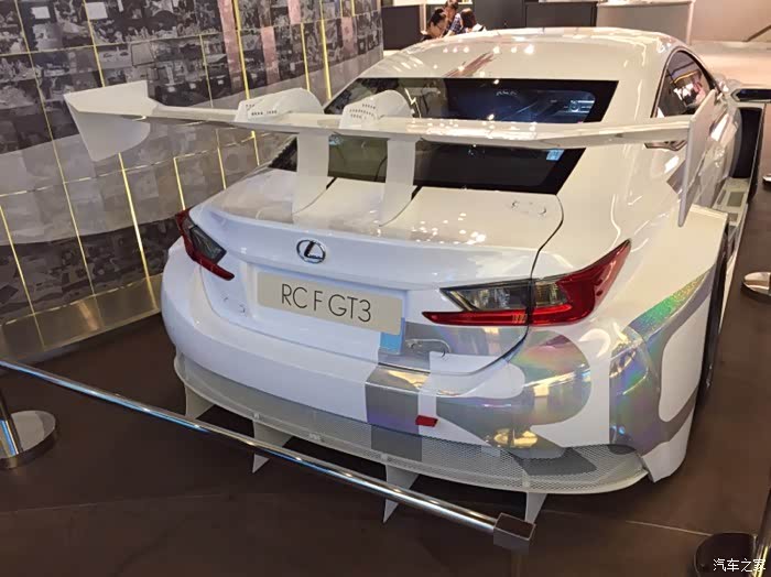 首尔蚕室雷克萨斯主题咖啡厅