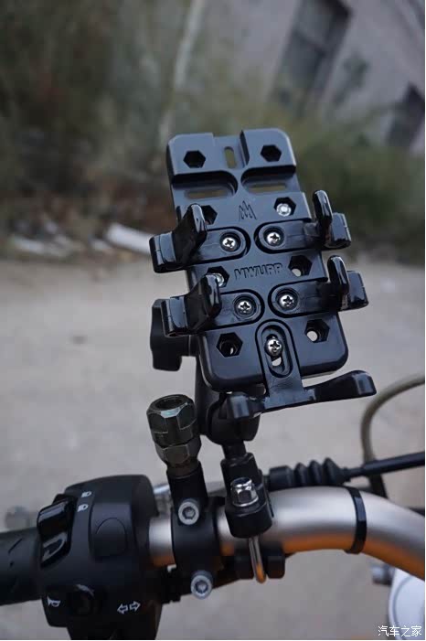 宝马G650X 什么也不说,光图