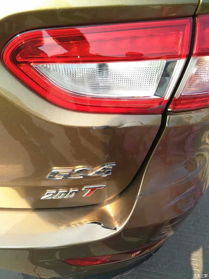 【图】过年开车回老家刮到的,今天问4S 店的说