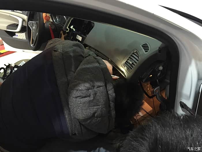 【图】15精英2.0L更换安卓系统大屏导航_君威