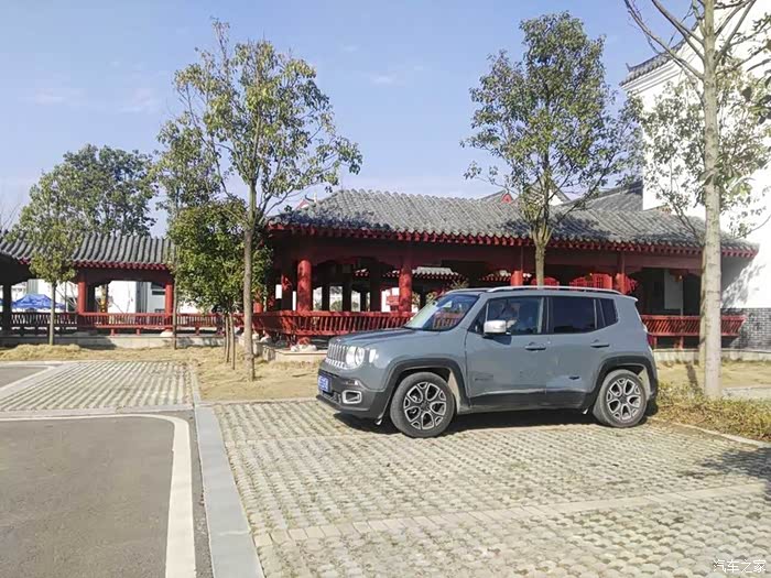 【图】开着自由侠和女朋友一起浪迹天涯