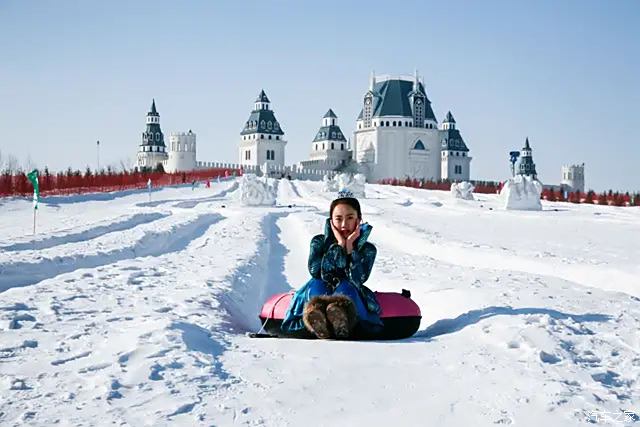 呼兰河口 与精灵相约在冰雪童话世界