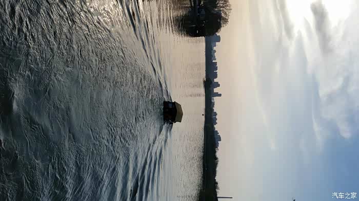 为什么叫大明湖畔 500_wKgFU1b7ZLqAUikMAATx26hXygQ377.jpg