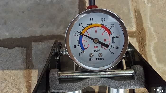 【图】气压表 读数。