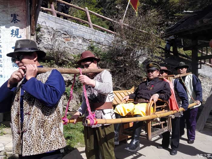 单车独闯土匪寨