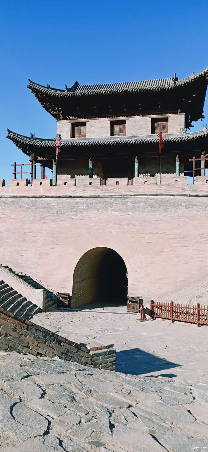 宁边门城楼，为纪念杨六郎所建。威远门翁城翁城出口关帝庙 15日， 早餐后