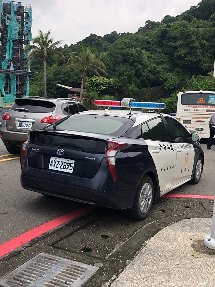 台湾游遇见警车帅气