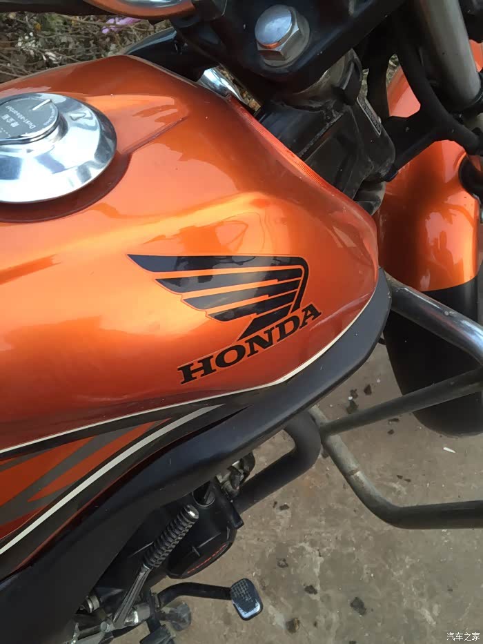 【图】我的锋朗125安静的飘过。羡慕大牌啊、