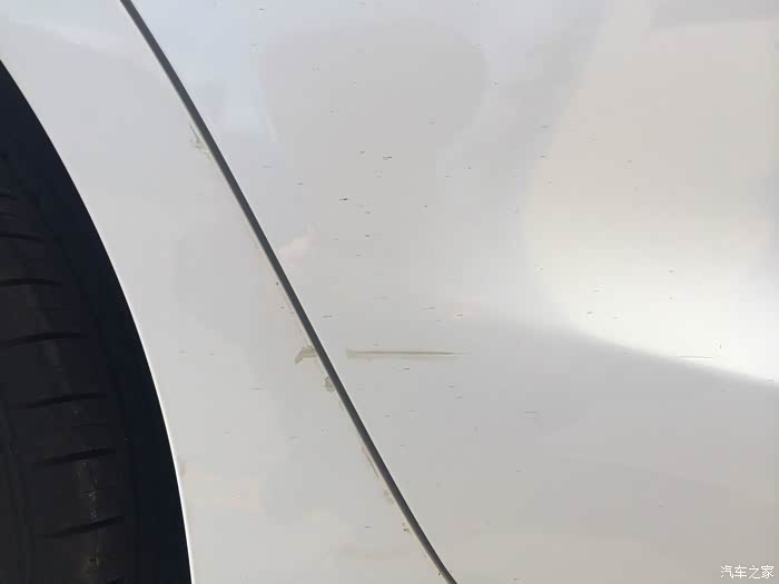 【图】求助:车被刮伤了,走保险还是自己修?_马