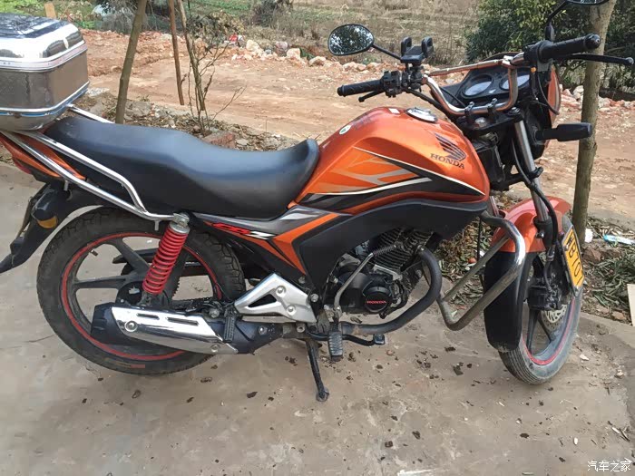 【图】我的锋朗125安静的飘过。羡慕大牌啊、