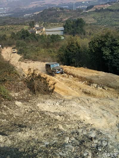 重庆212大队与璧山分队征服曾家山(英雄坡)欢