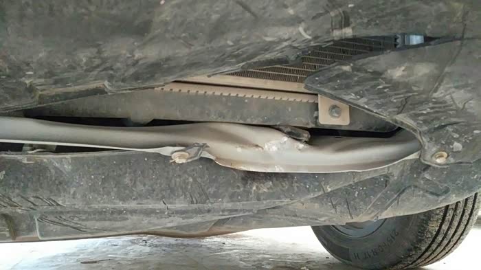 【图】车撞了,自己的问题,走保险,还是自己修,大