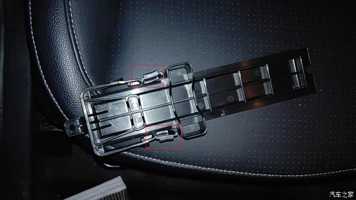 详解福睿斯更换空调滤芯(图)